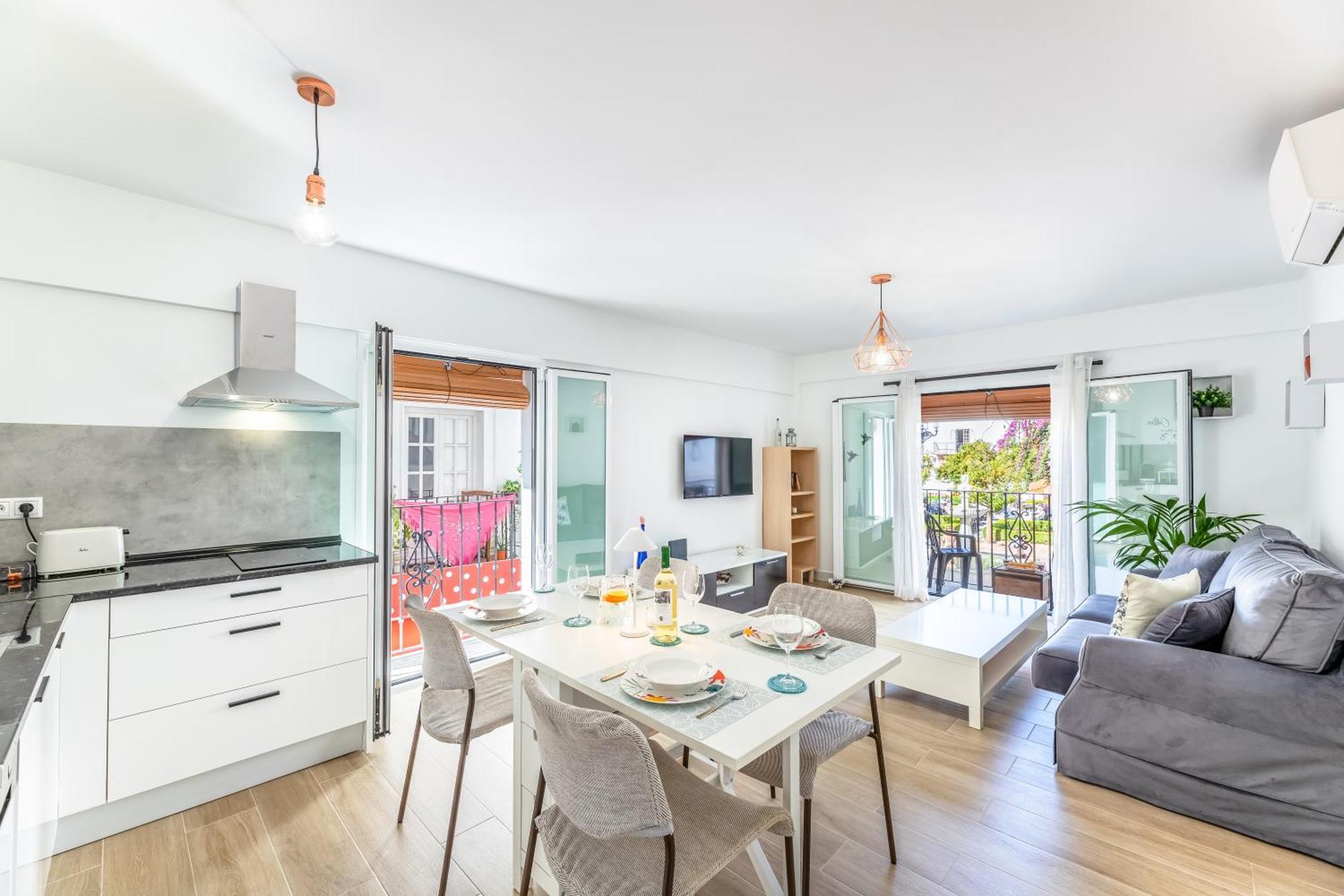 Casa Pepa, Old Town By Kura Homes *